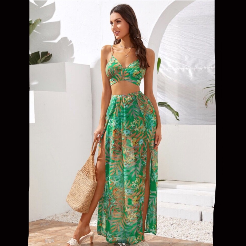 Tie back cami top & tropical print high split skirt set! Perfect to wear out!